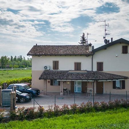 Due Maesta Home Reggio Emilia Exterior photo