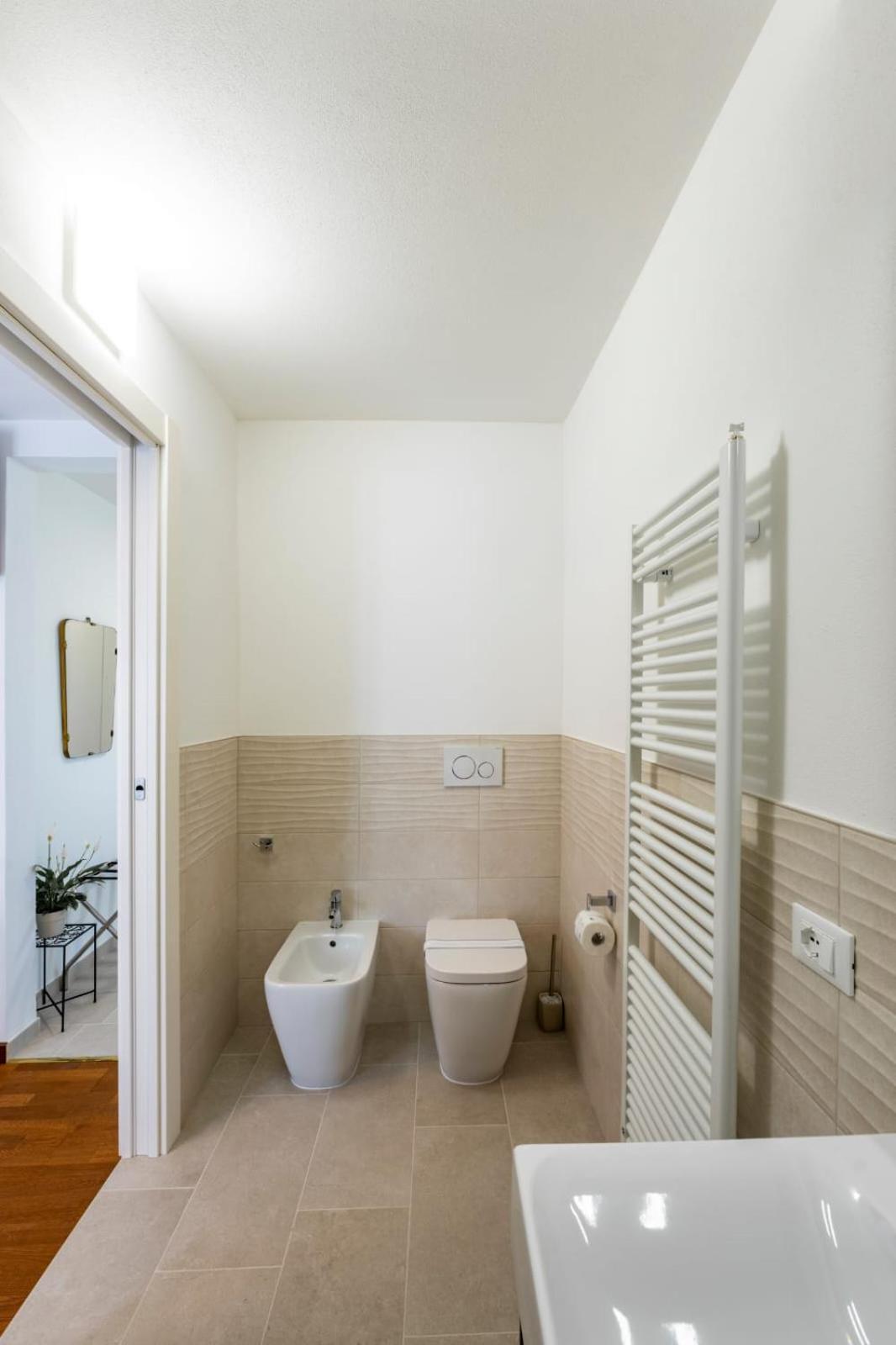 Due Maesta Home Reggio Emilia Exterior photo