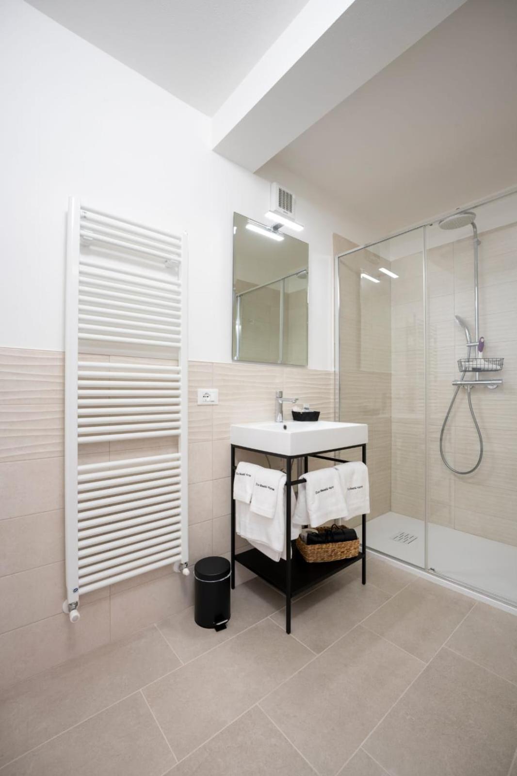 Due Maesta Home Reggio Emilia Exterior photo