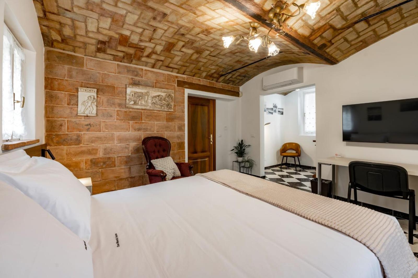Due Maesta Home Reggio Emilia Exterior photo